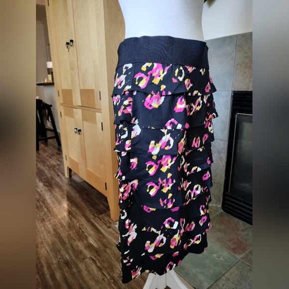 NWT Alfani Ruffle Skirt Size 6 - Picture 2 of 4